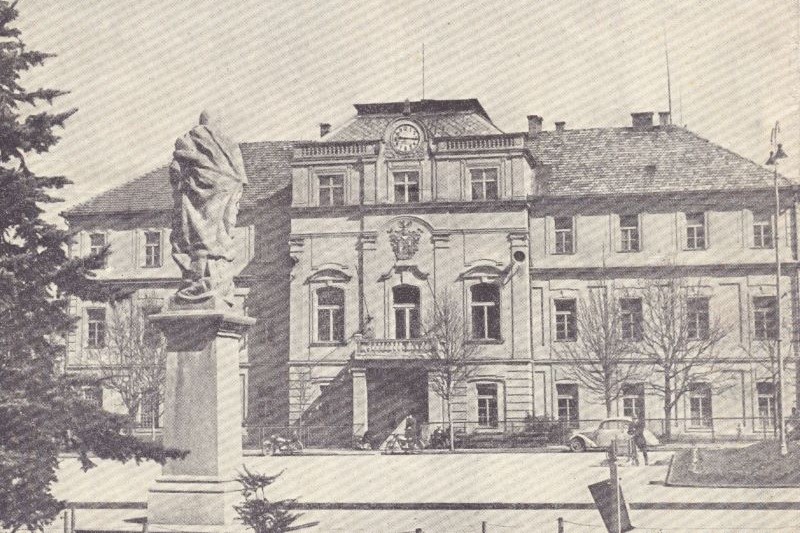 Župný dom na propagačnom materiáli z roku 1963