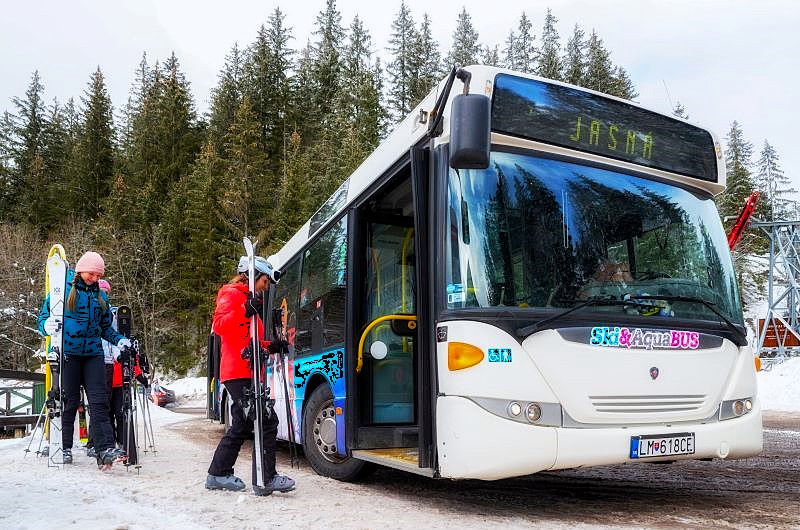Ski & Aqua bus