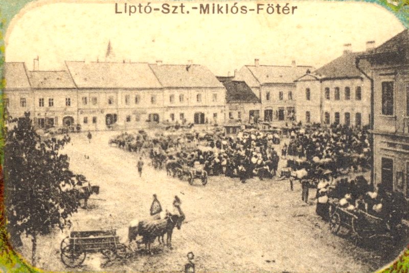 Jarmok na historickej pohľadnici