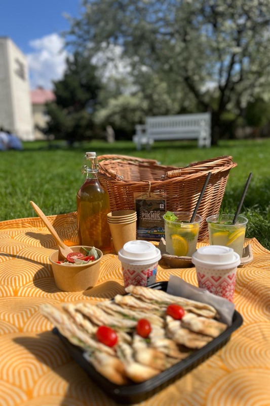 Friend´s Pizza & Pasta - kosz piknikowy