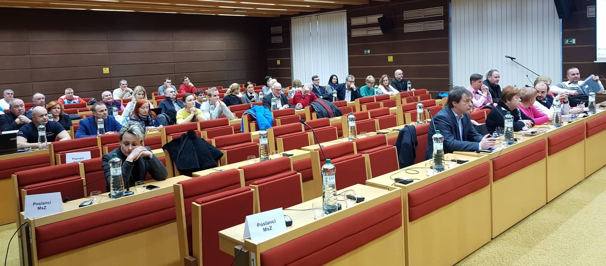 Poslanci opätovne bojkotovali rokovanie zastupiteľstva k rozpočtu