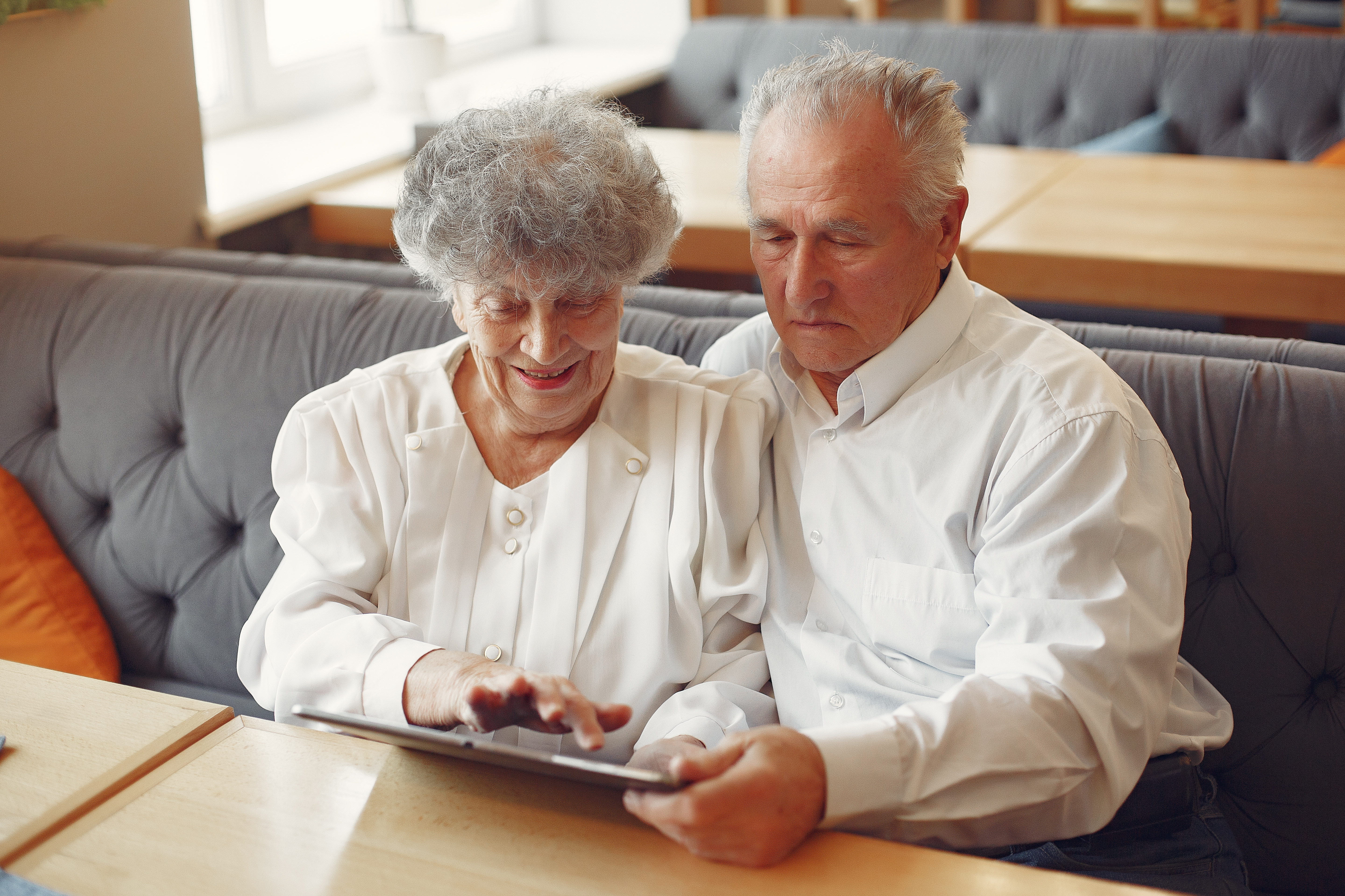 Seniori, už ste sa prihlásili na školenie digitálnych zručností?