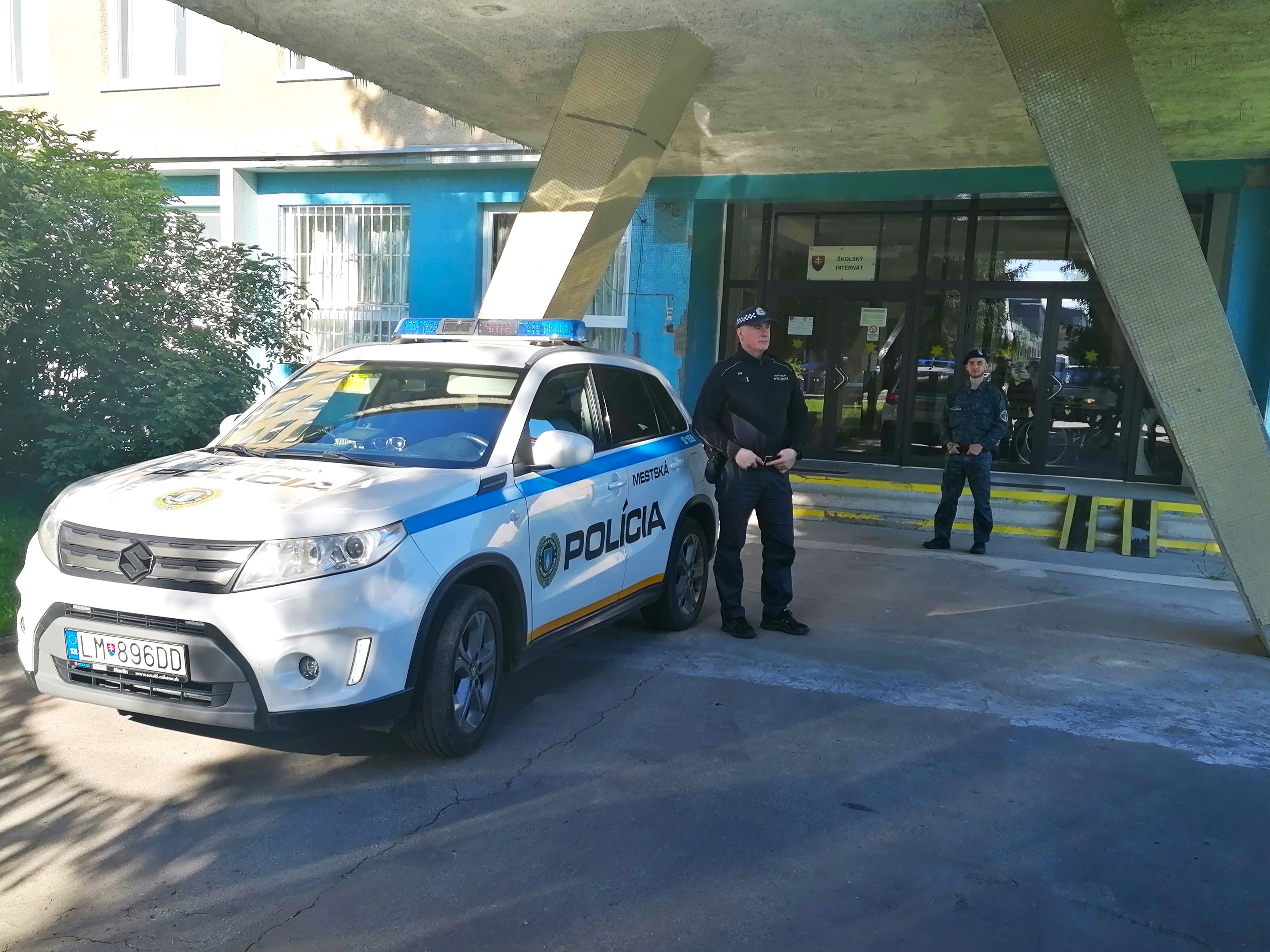 Mestskí policajti hliadkujú v okolí škôl