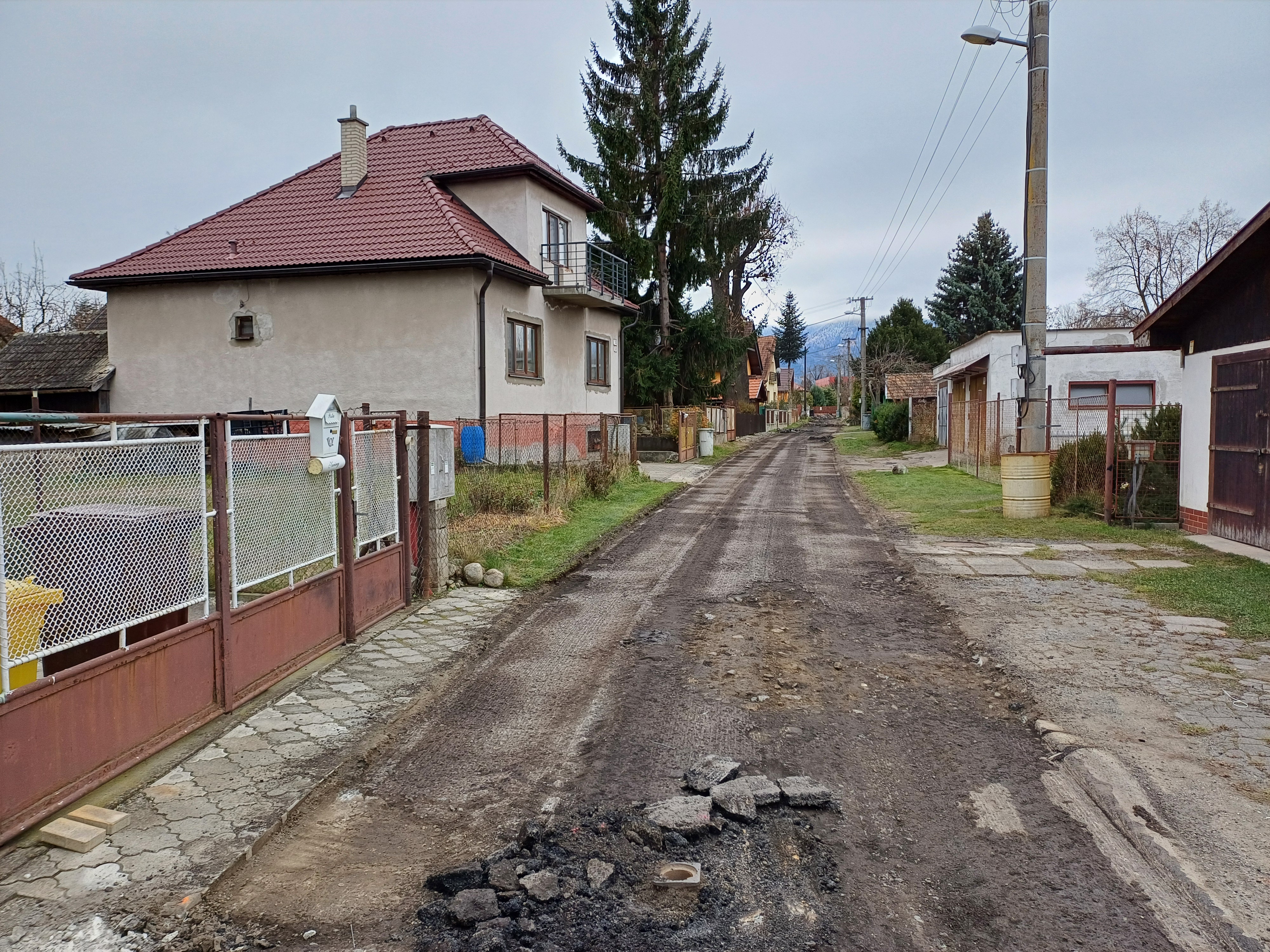 Začali sme s rekonštrukciou Mlynskej ulice v Palúdzke