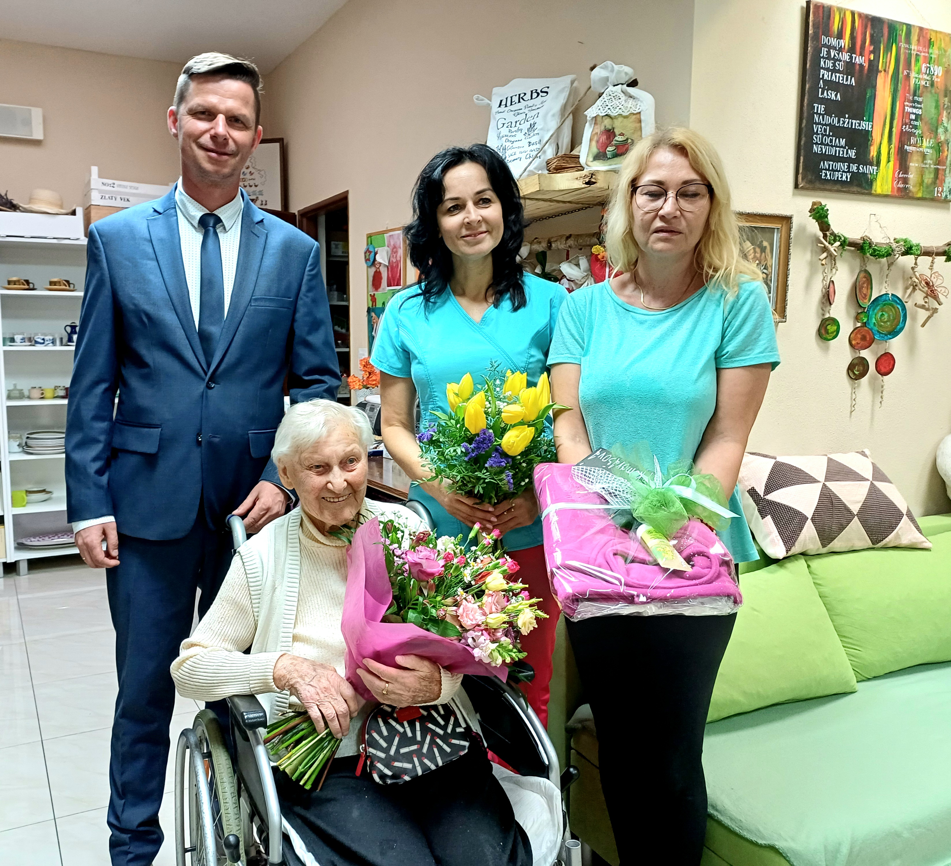 Najstaršia obyvateľka nášho mesta Valéria Komorášová má krásnych 102 rokov