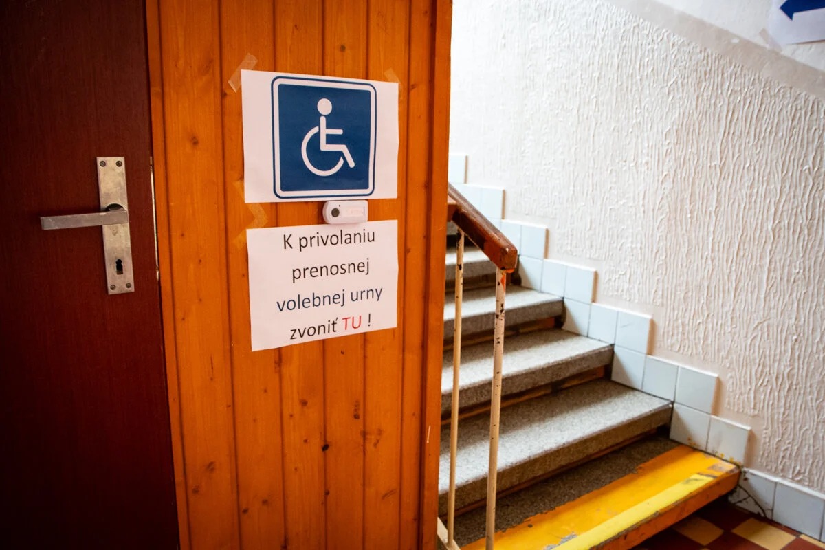 Novú hlavu štátu si budeme vyberať o 9 dní, Mikulášania opäť môžu využiť volebné zvončeky