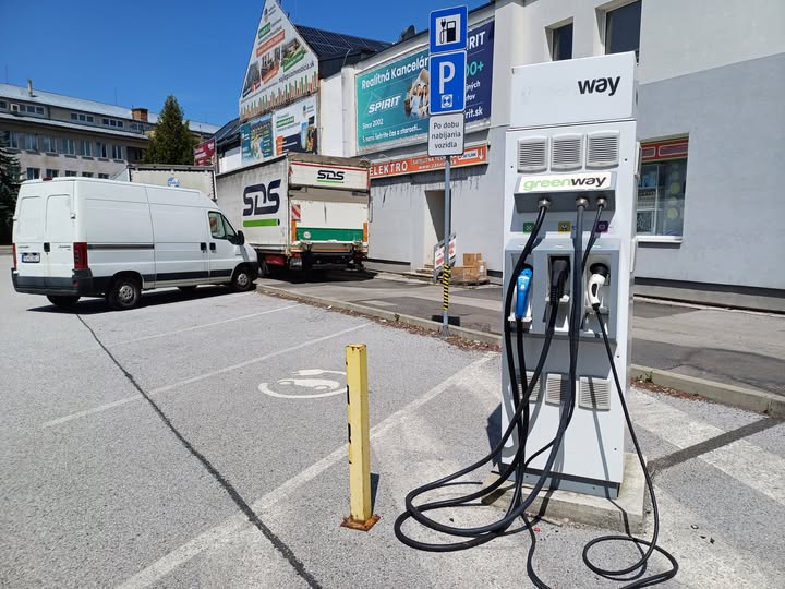 Elektromobilita dostane v Mikuláši zelenú