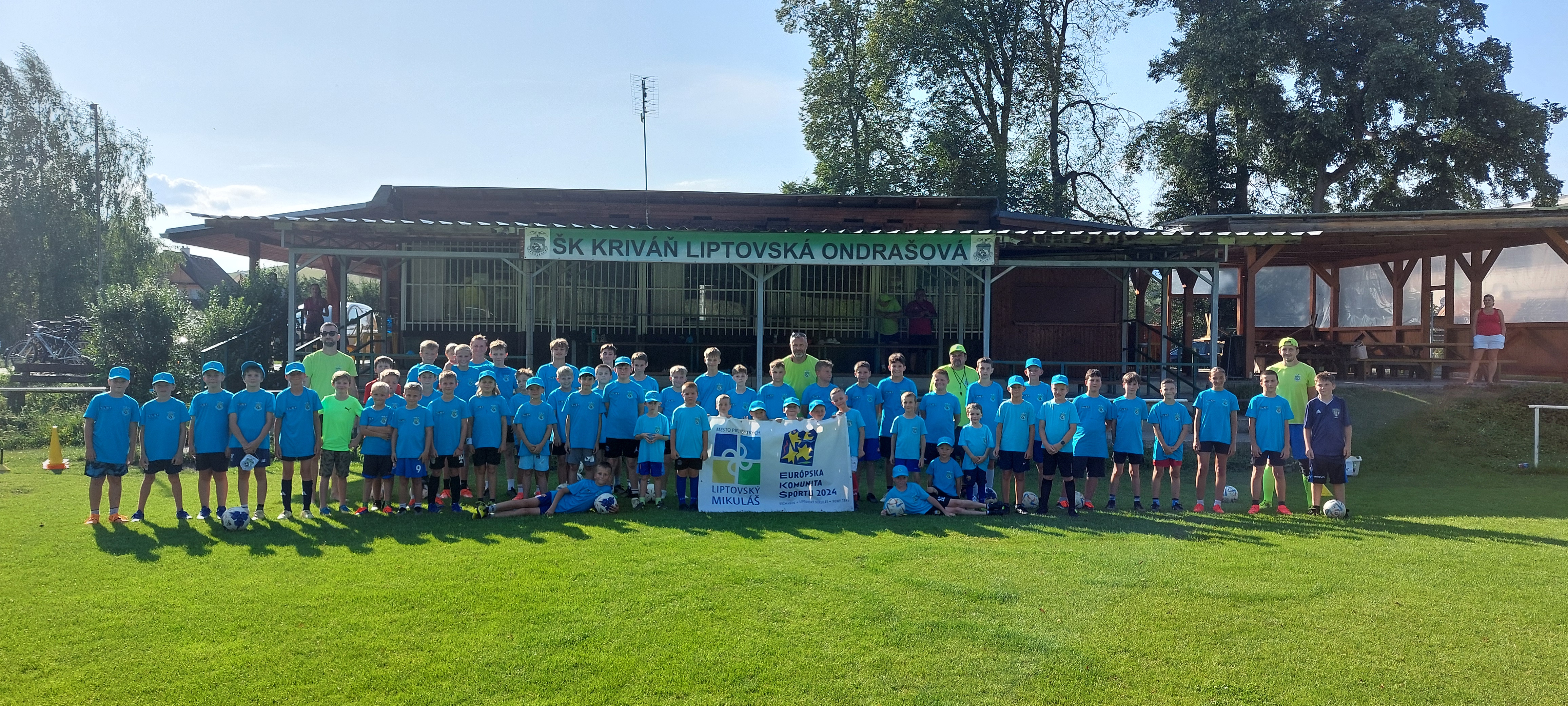 Príďte sa vyblázniť s futbalovou loptou na ihrisko do Liptovskej Ondrašovej